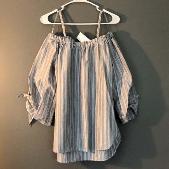 Tops - Off-Shoulder Top